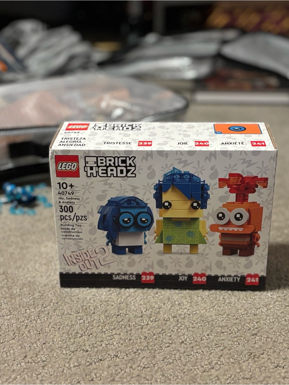Lego BrickHeadz Inside Out 2 Joy Sadness Anxiety (blue, yellow, orange) 40749